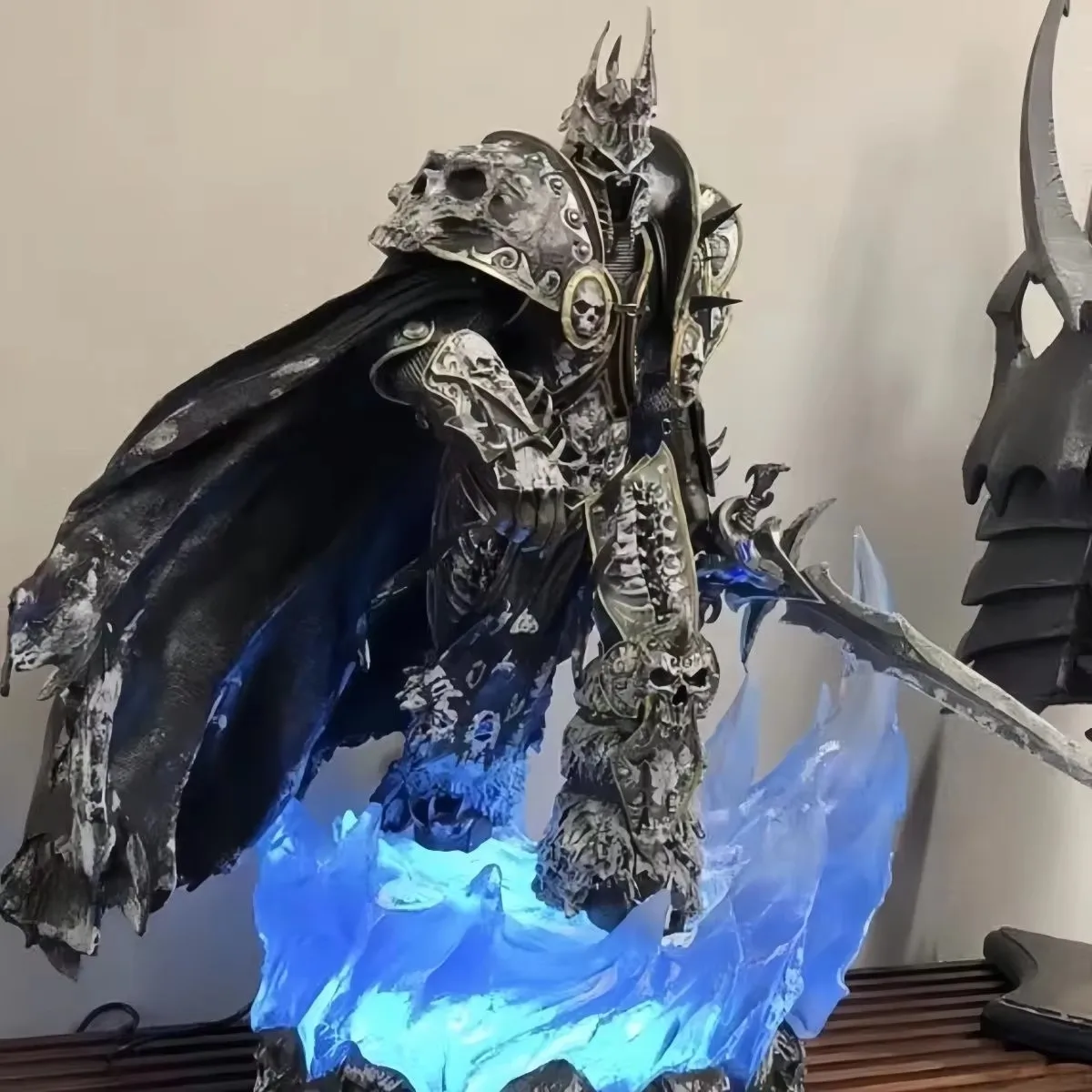 Fantasy Figuren Lich King Arthas PVC Statue Modell Sammlungsdekoration Spielzeug - Bild 3 von 8