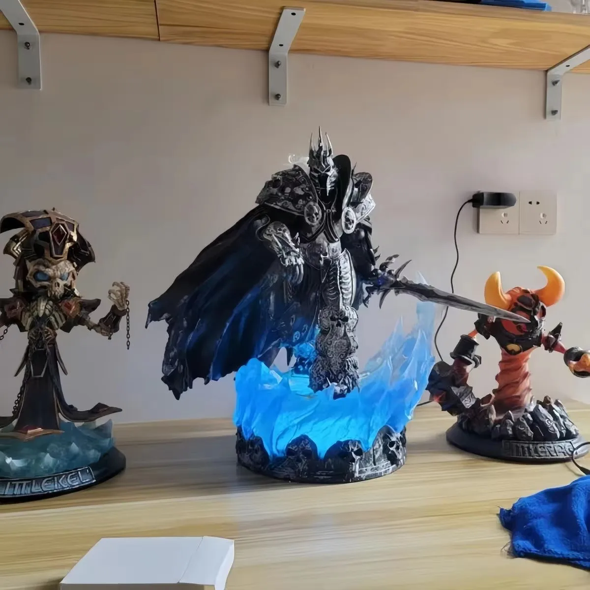 Fantasy Figuren Lich King Arthas PVC Statue Modell Sammlungsdekoration Spielzeug - Bild 2 von 8