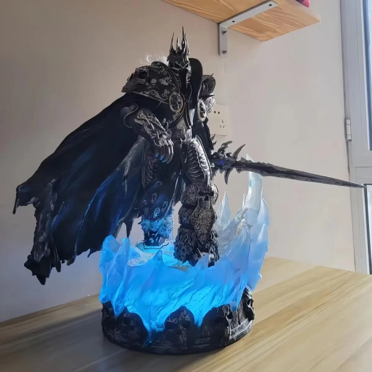 Fantasy Figuren Lich King Arthas PVC Statue Modell Sammlungsdekoration Spielzeug - Bild 6 von 8